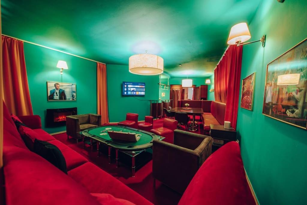 Private Casino Royal Apartmán